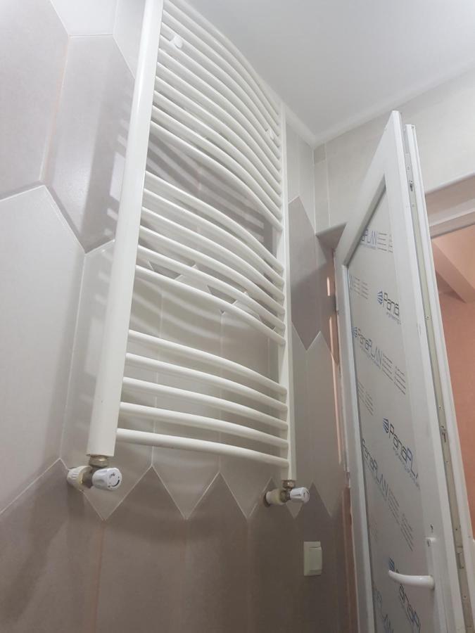 SOLO Budget Apartment Tbilisi Eksteriør billede